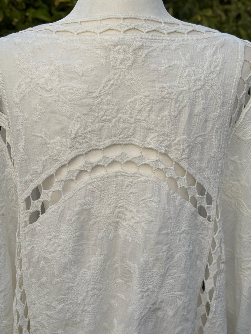 White Open Knit Embroidered Floral Batwing Sleeve Open Front Cropped Kimono, XL - Picture 6 of 10